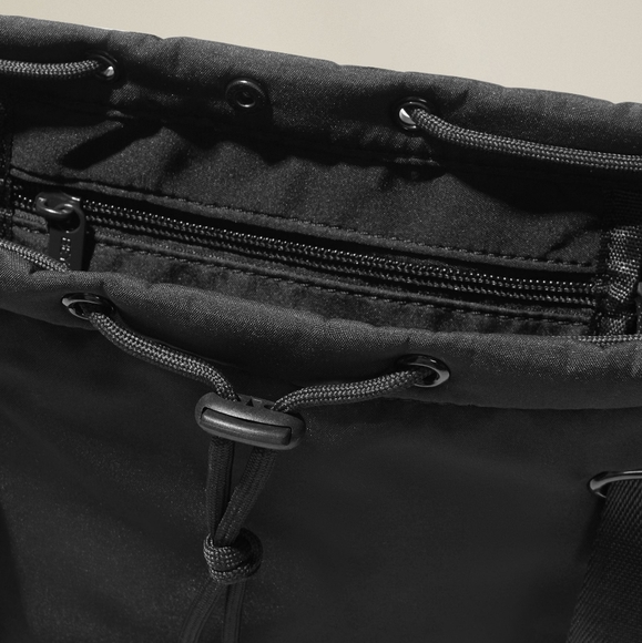 NWT Beyond Yoga Convertible Gym Bag
